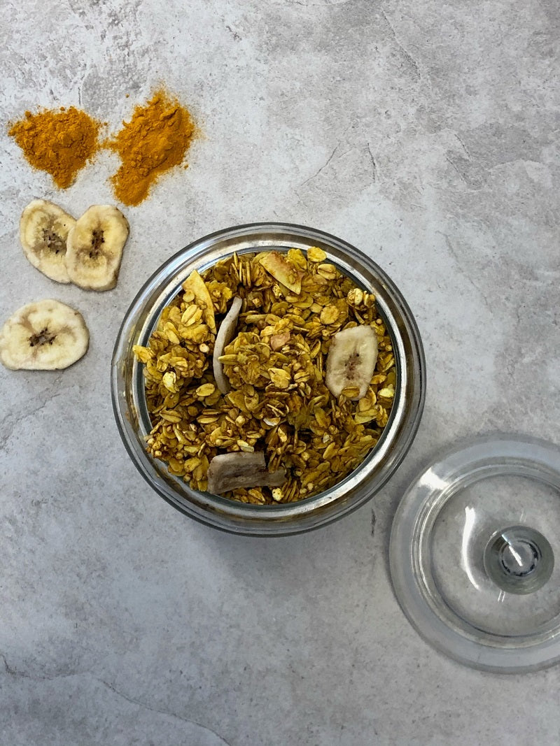 Turmeric, Cashew & Banana Granola