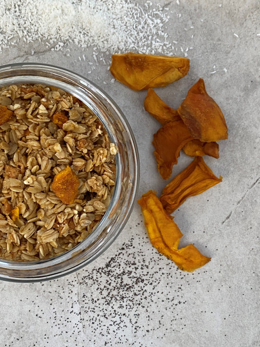 Amelie Mango Granola